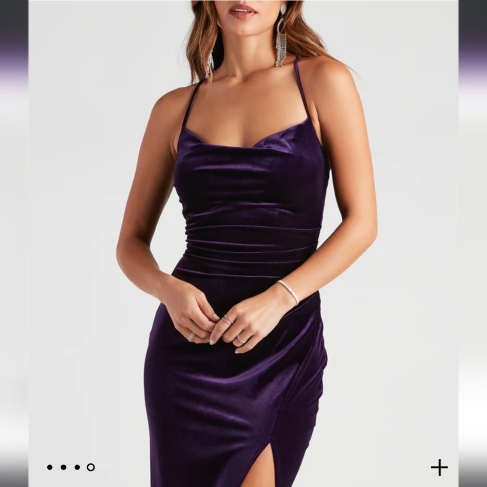 Windsor Kerry Formal Velvet Midi Dress - XS